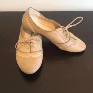 Modern ‘vintage’ style shoes, size 6.5